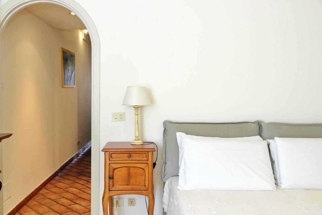 Suity I Cozy Coronari Apartment Rome Bagian luar foto